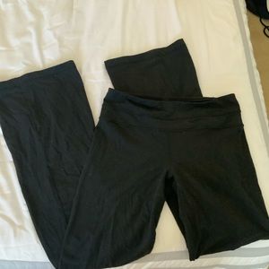 Lululemon black yoga pants